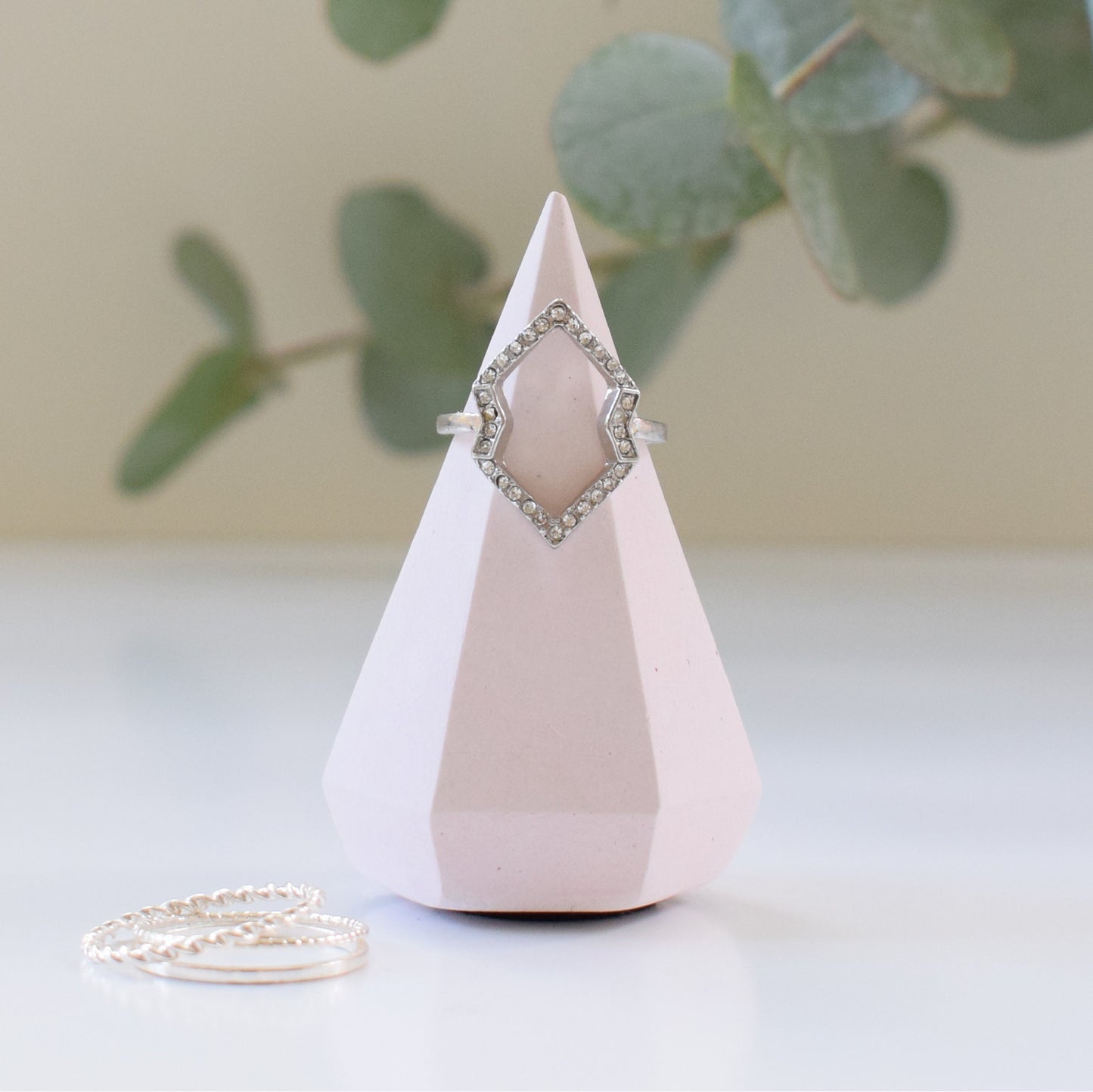 Concrete Ring Holder