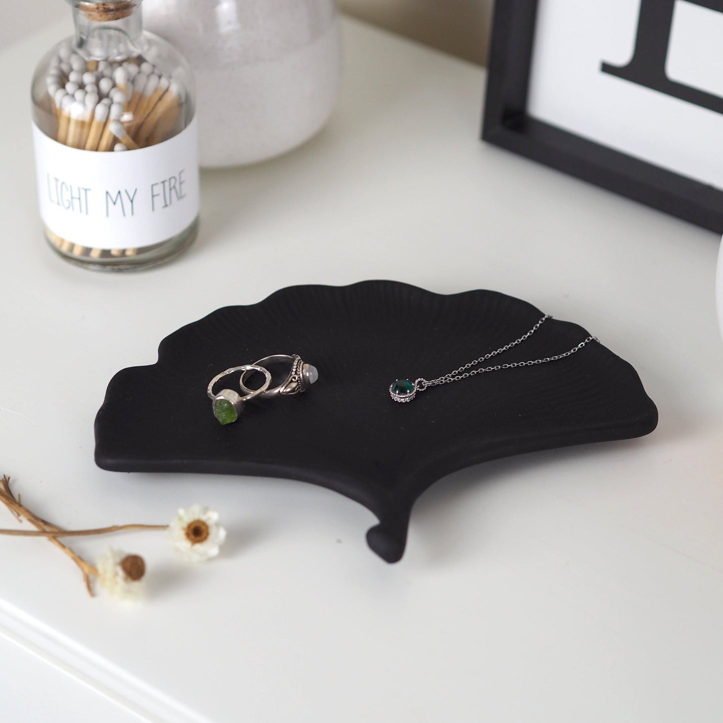 Concrete Ginkgo Leaf Trinket Dish