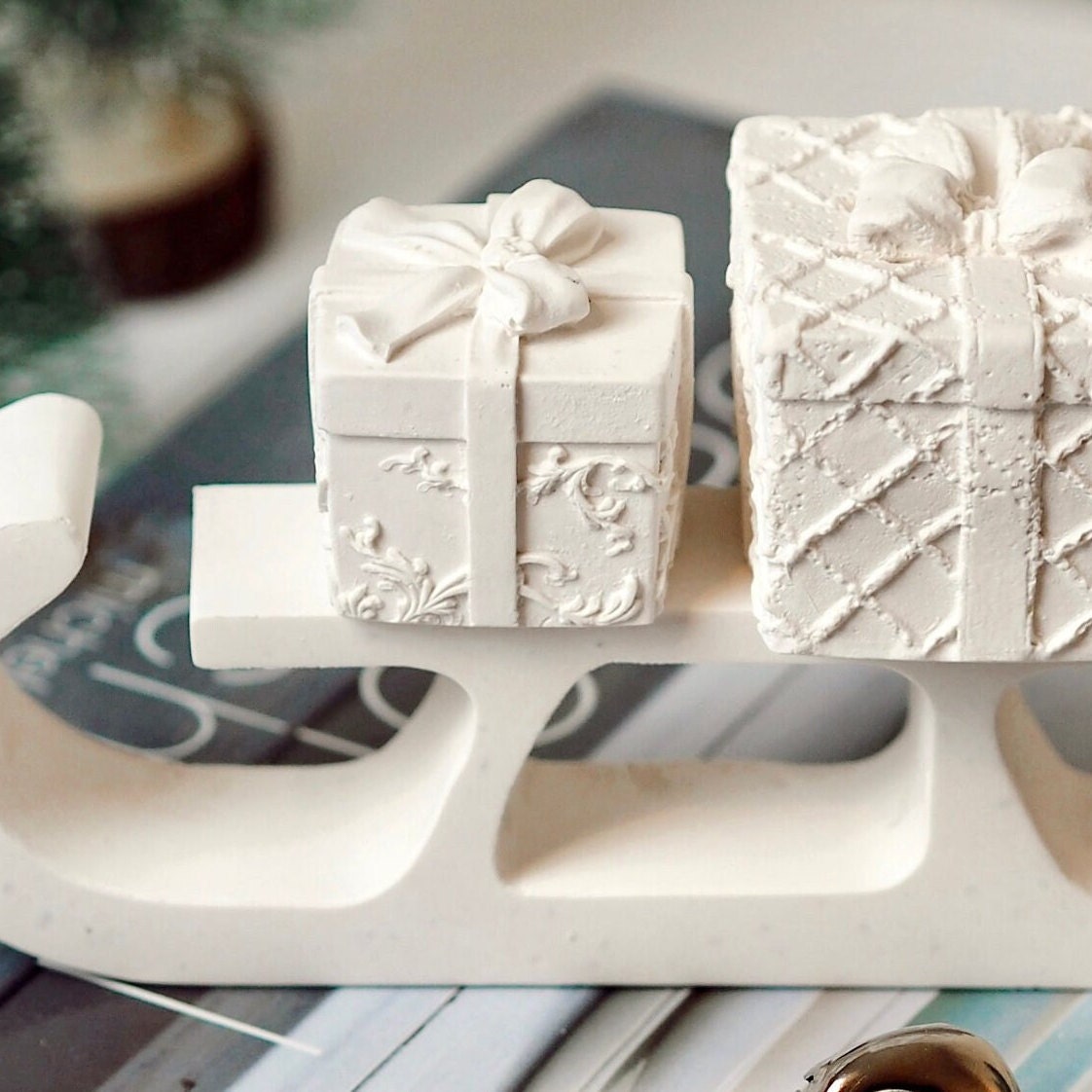 Concrete Christmas Sleigh and Presents (Set of 3)