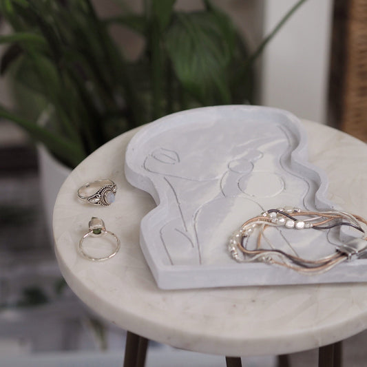 Concrete Face Outline Trinket Tray