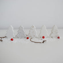 Load image into Gallery viewer, Mini Concrete Christmas Tree
