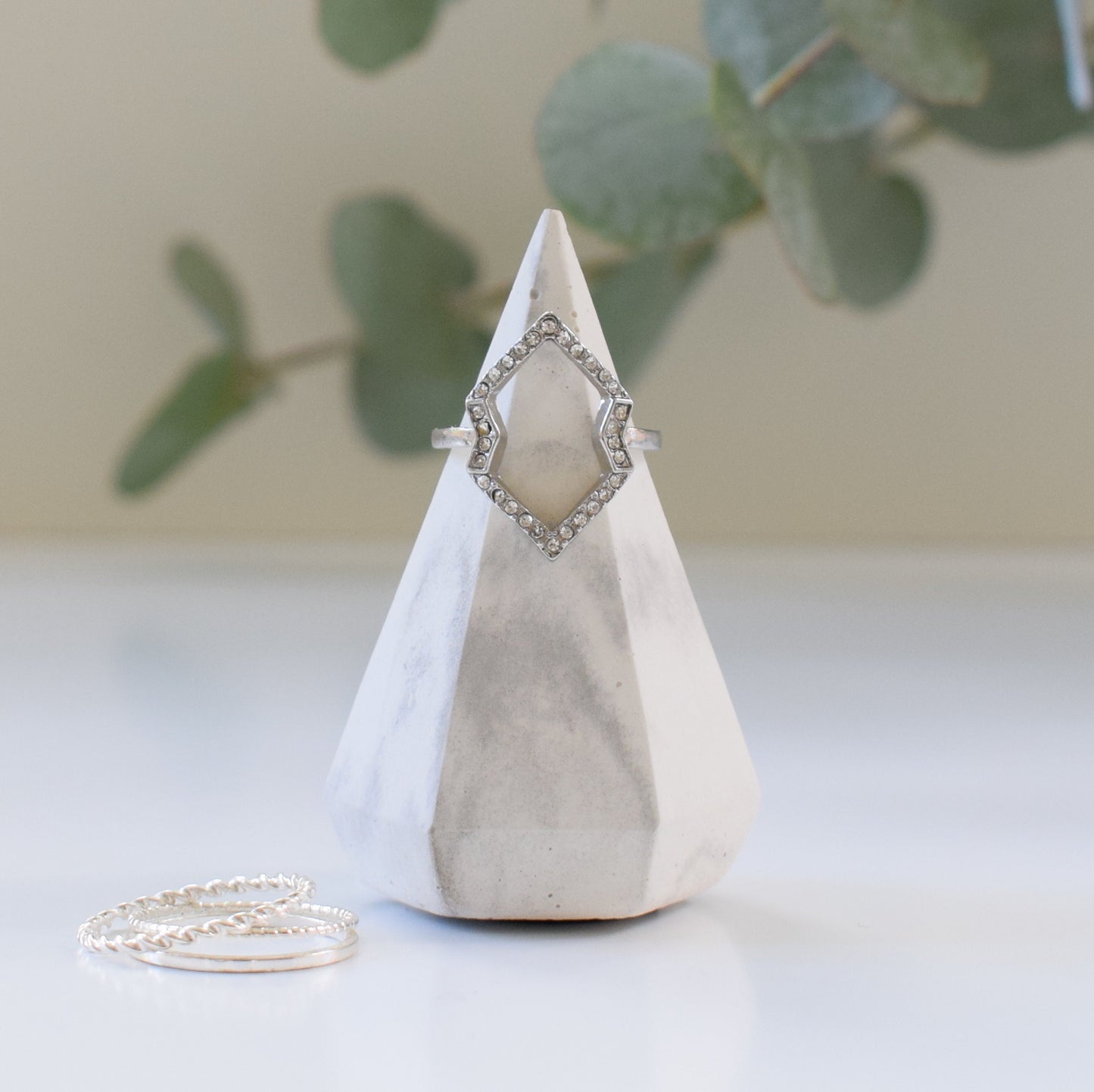Concrete Ring Holder