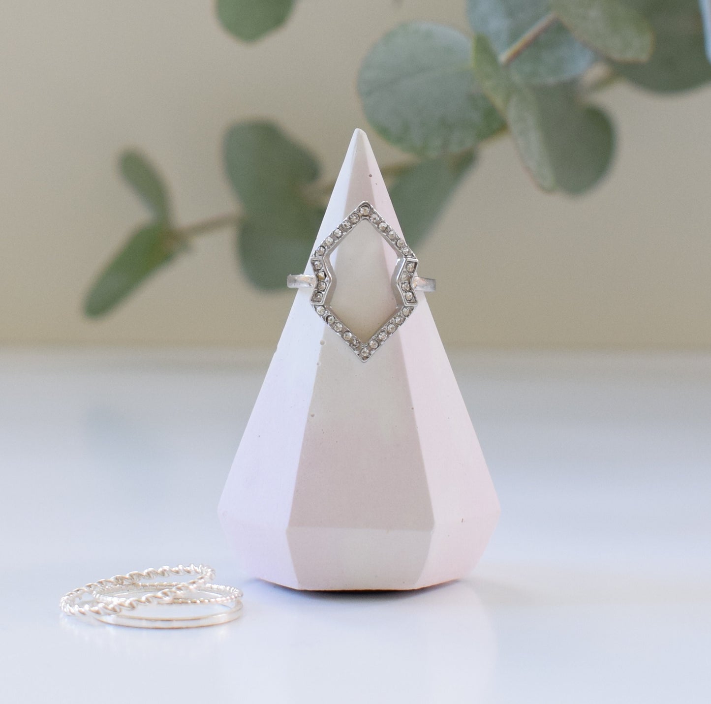 Concrete Ring Holder