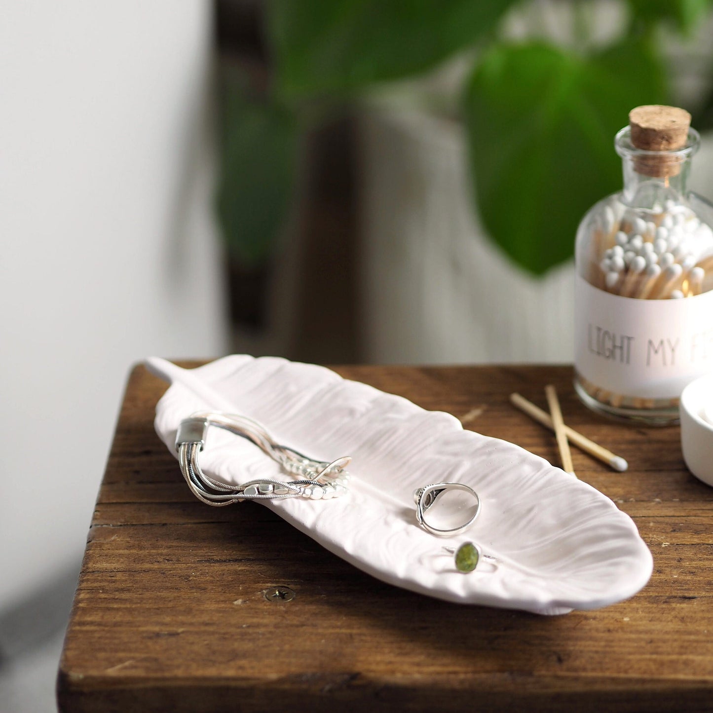 Concrete Feather Tray