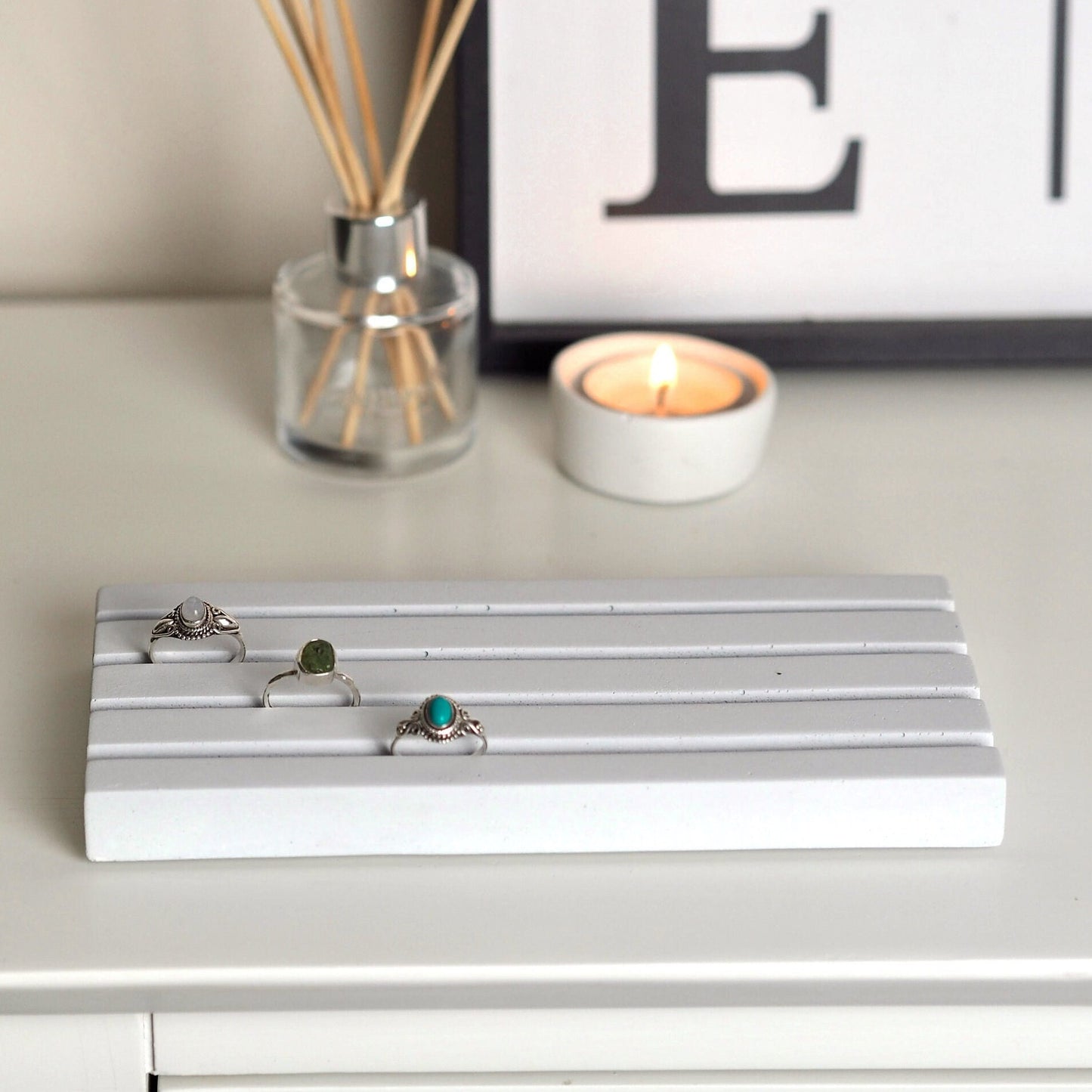 Concrete Ring Display Tray