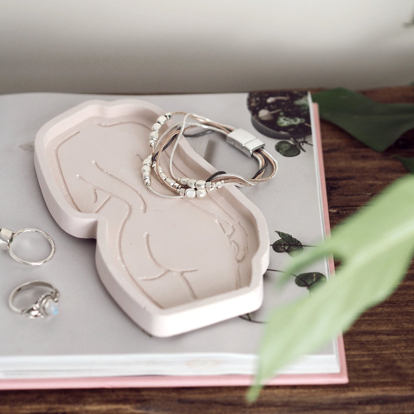 Concrete Body Trinket Dish