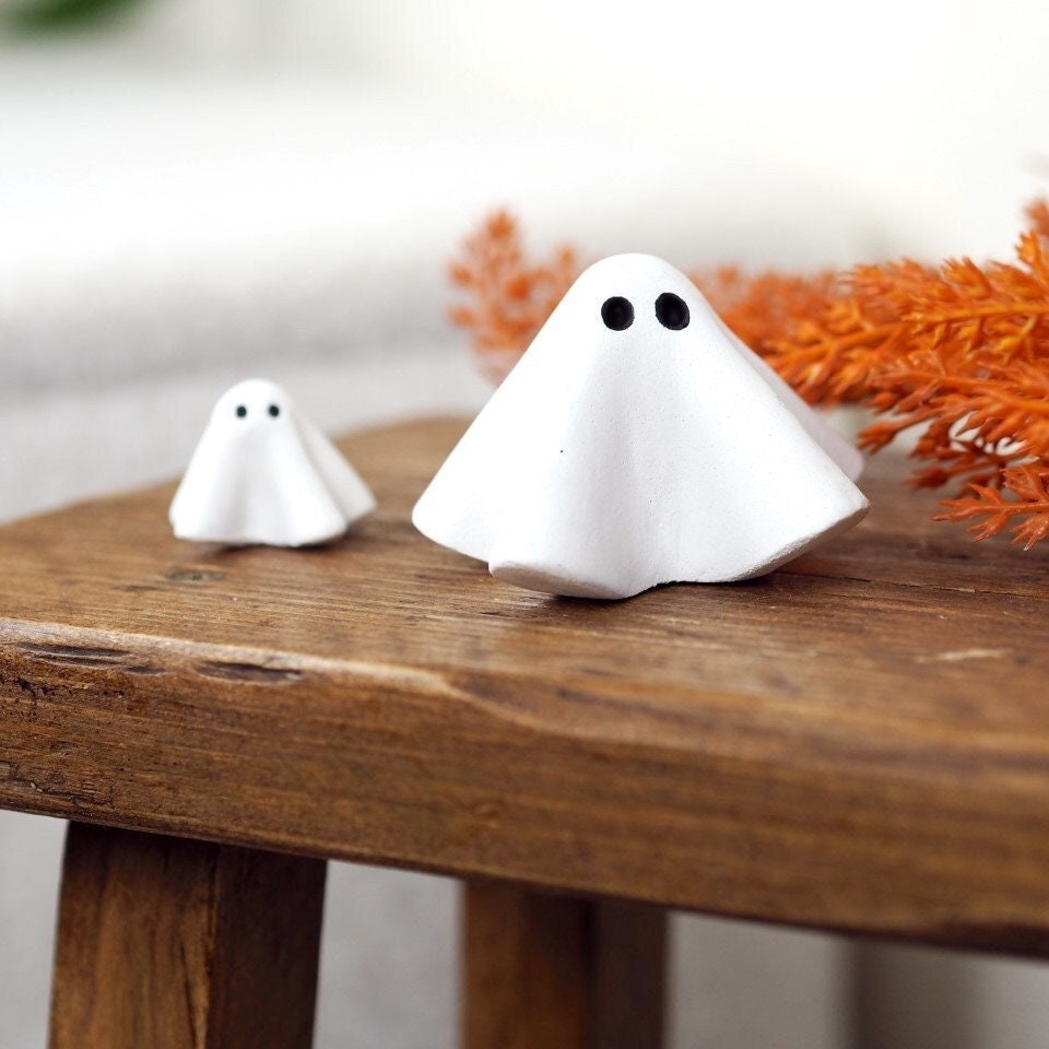 Concrete Ghost Ornament (Set of 2)