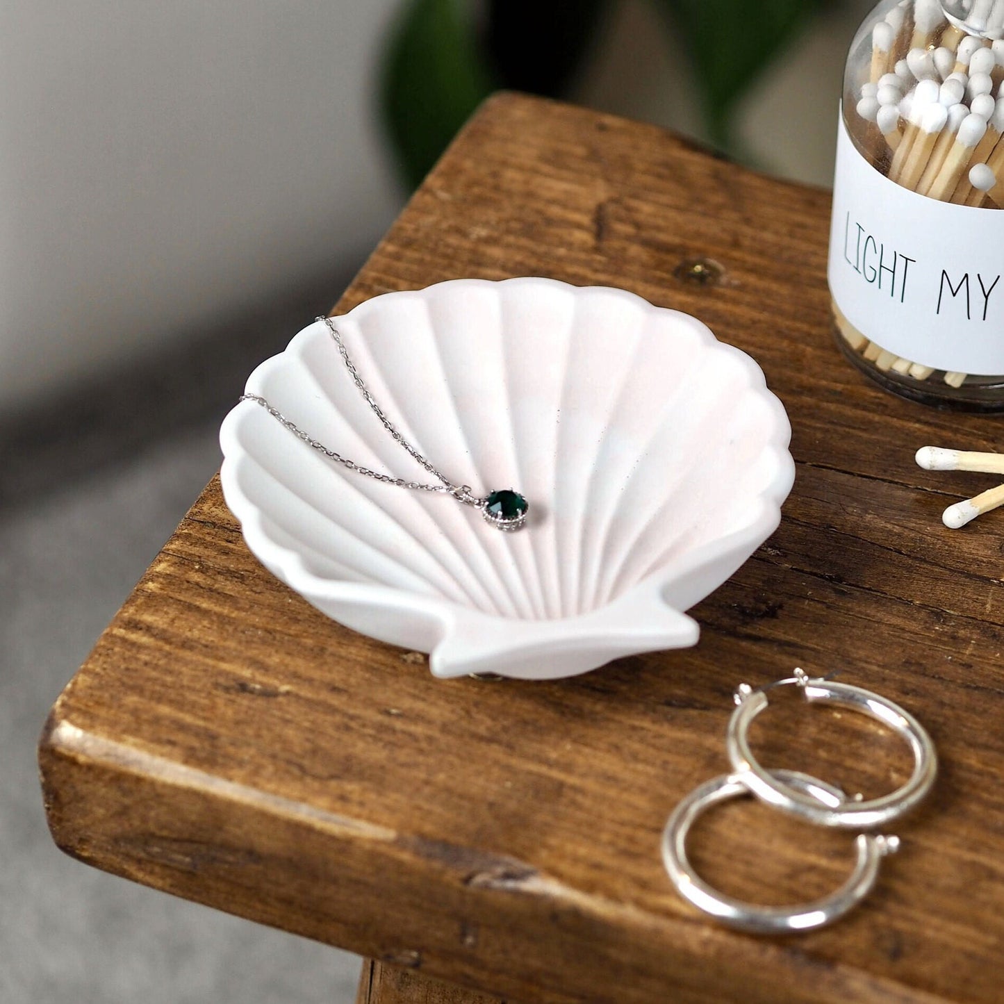 Concrete Clamshell Trinket Dish