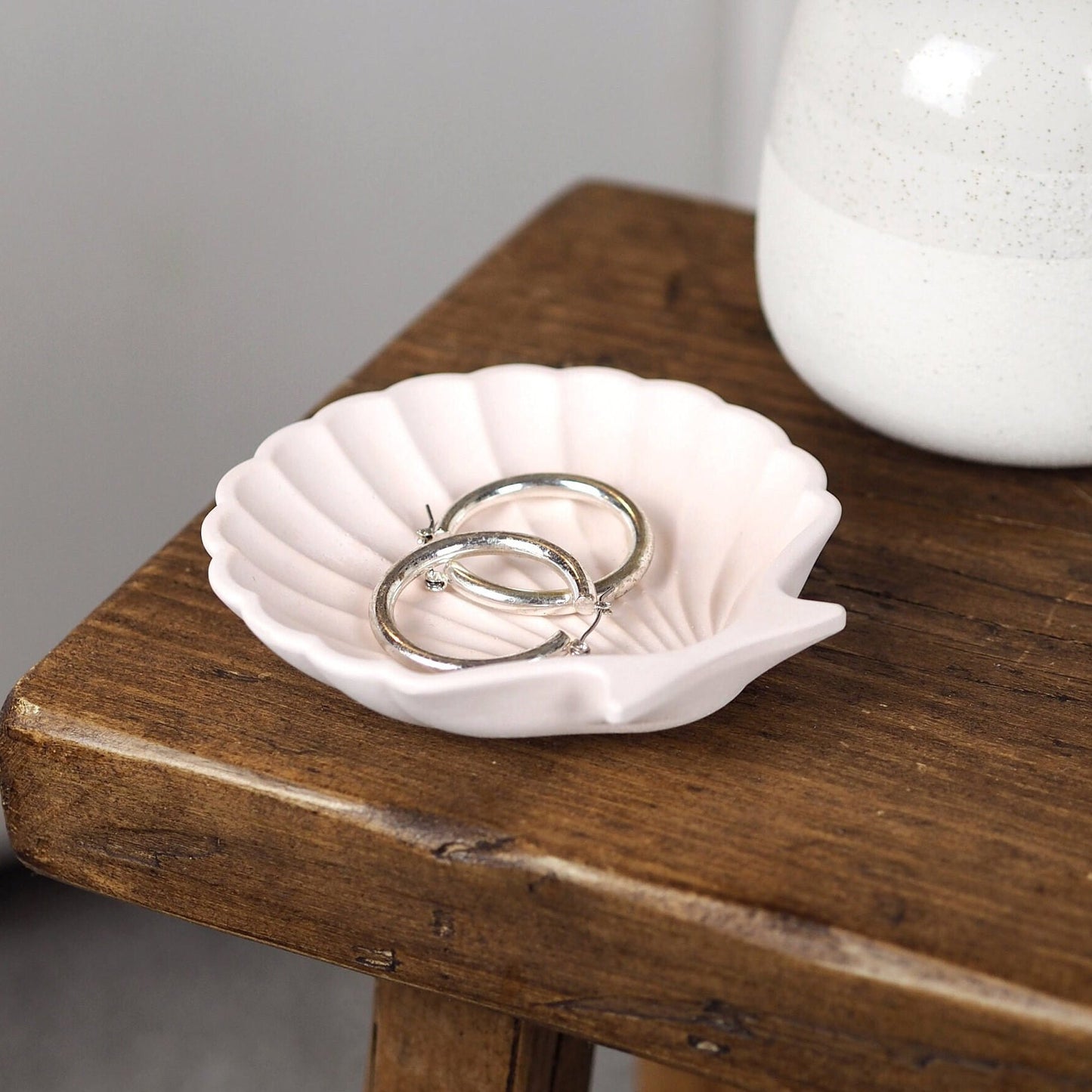 Concrete Clamshell Trinket Dish
