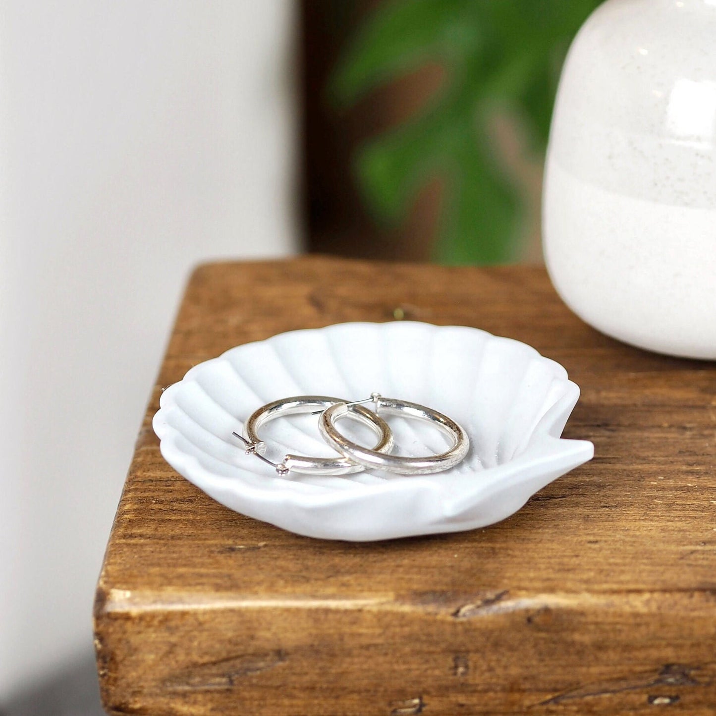 Concrete Clamshell Trinket Dish