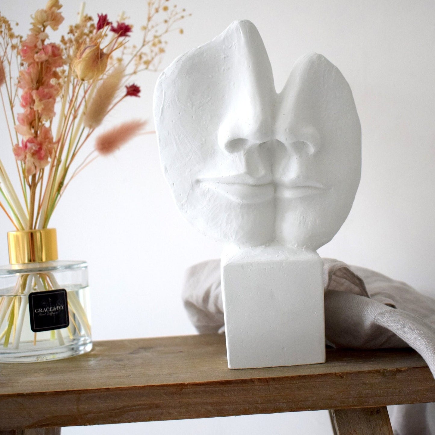 Concrete ‘Faces’ Sculpture Ornament