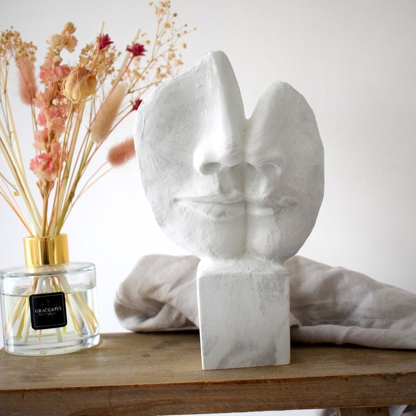 Concrete ‘Faces’ Sculpture Ornament