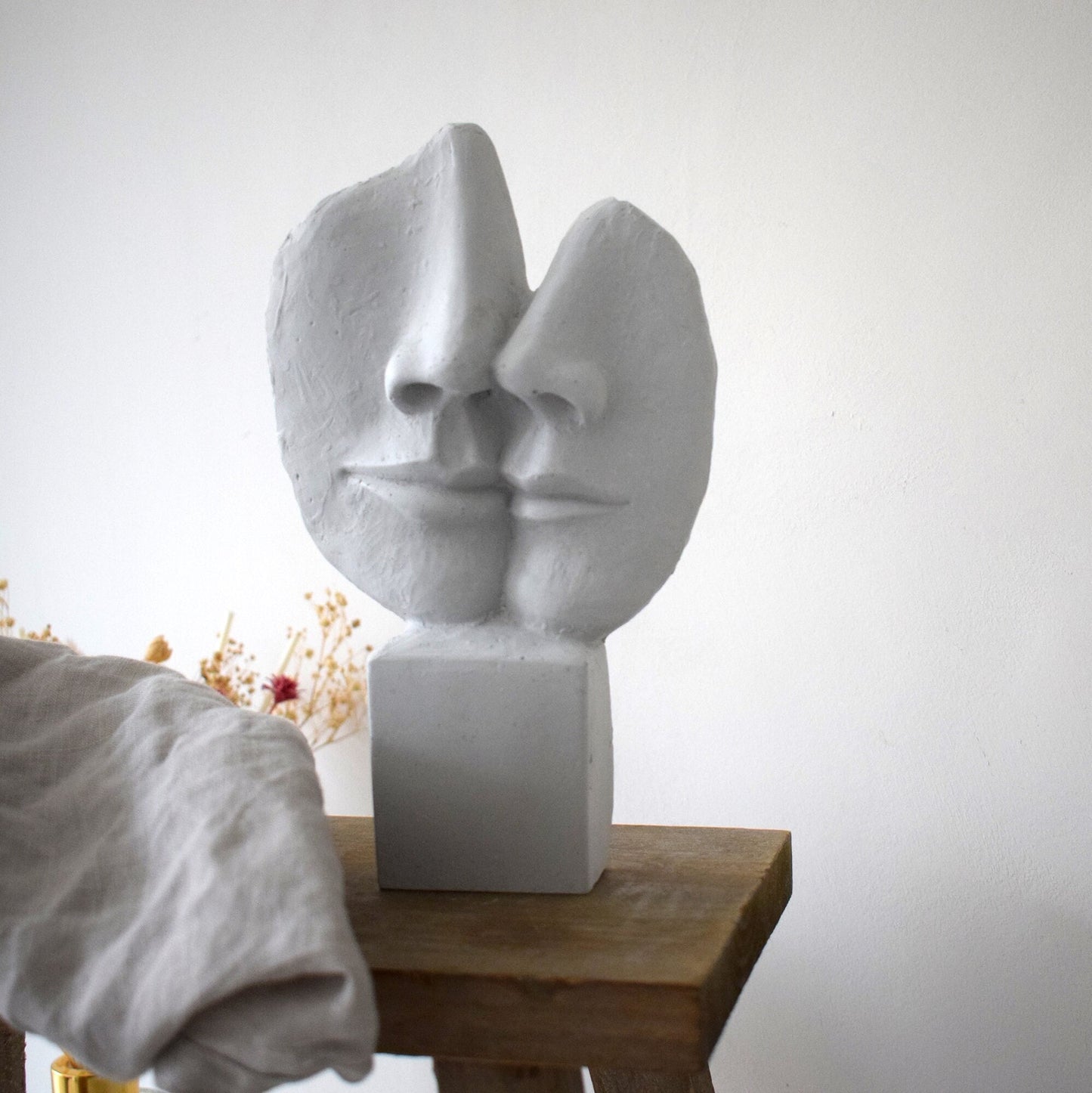 Concrete ‘Faces’ Sculpture Ornament