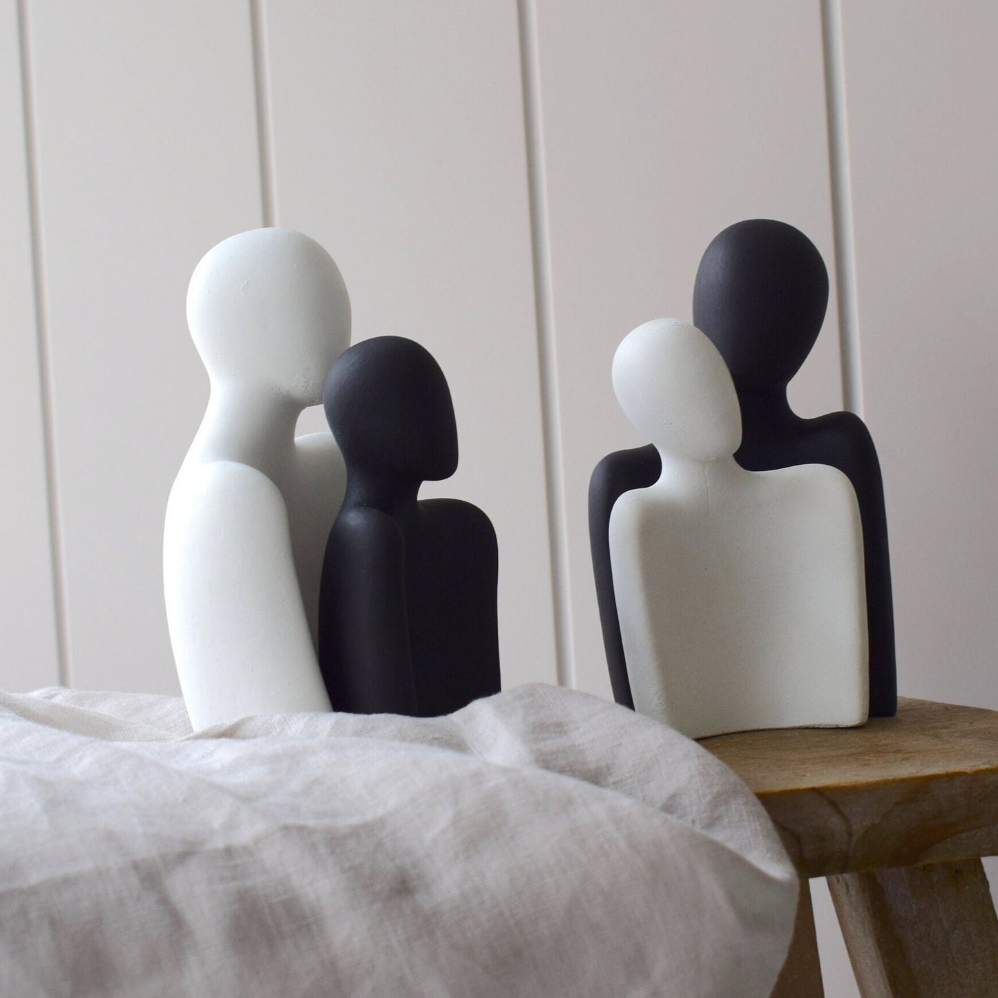 Concrete lovers couple statue, shelf decor, unique handmade gift, coffee table decor, sculpture figurines, silhouette couple ornament