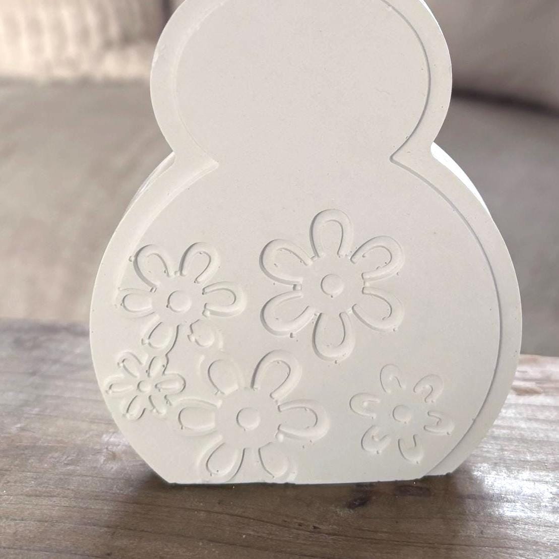 Floral Engraved Bunny