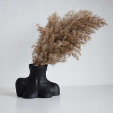 Load image into Gallery viewer, Concrete Femme Vase
